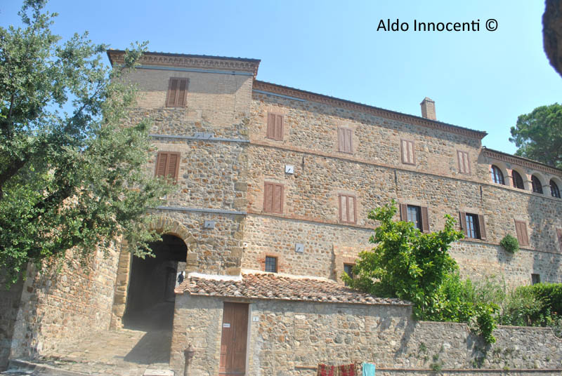 CAMIGLIANO: PORTA 2
